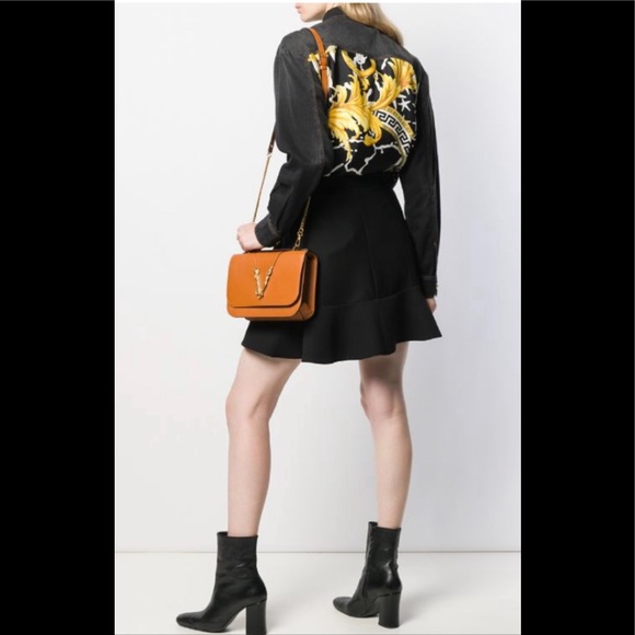 🎉HP🎉Versace Oversized Button Down Denim Shirt - Picture 10 of 10